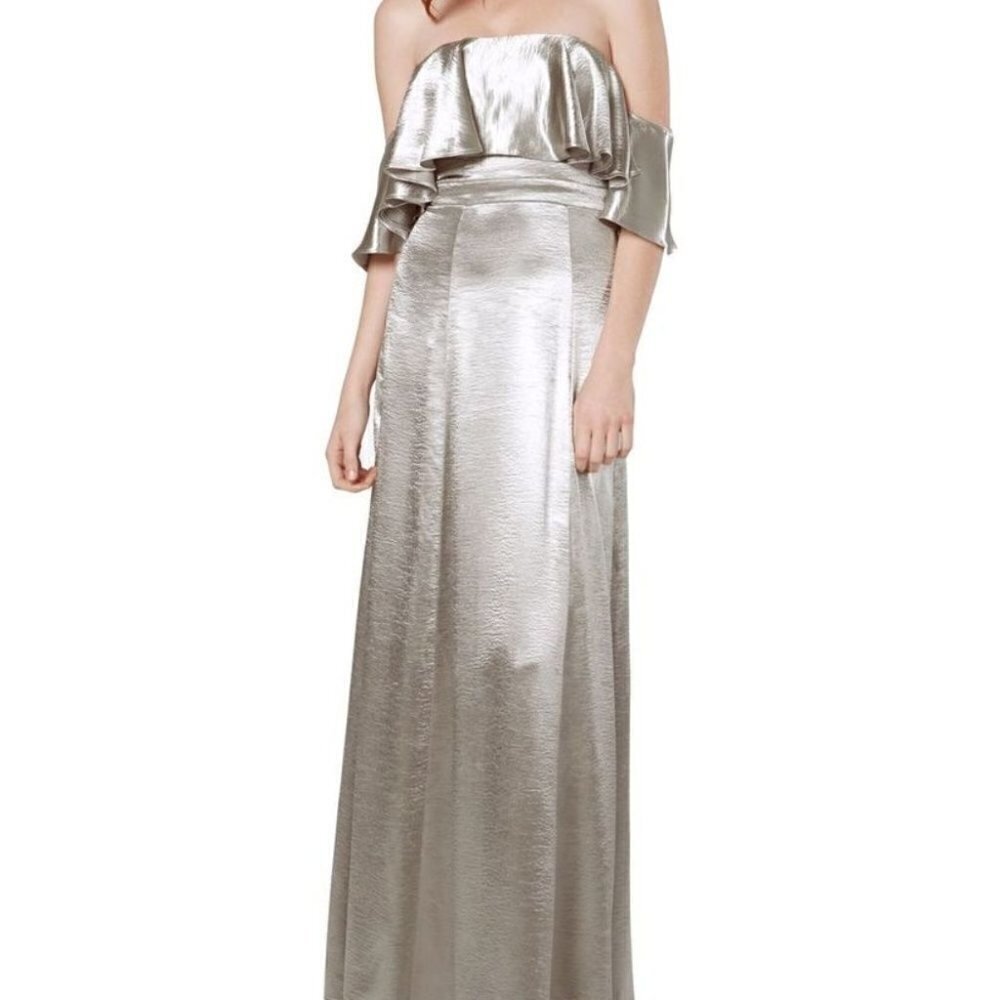 𝅺NWT Fame & Partners Silver Off Shoulder Dress